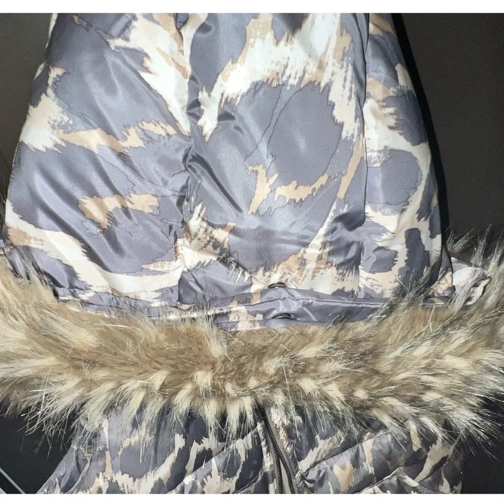 COACH Signature NWT Leopard Puffer Vest Faux Fur Removable Hood Women Sz Large - Picture 11 of 14